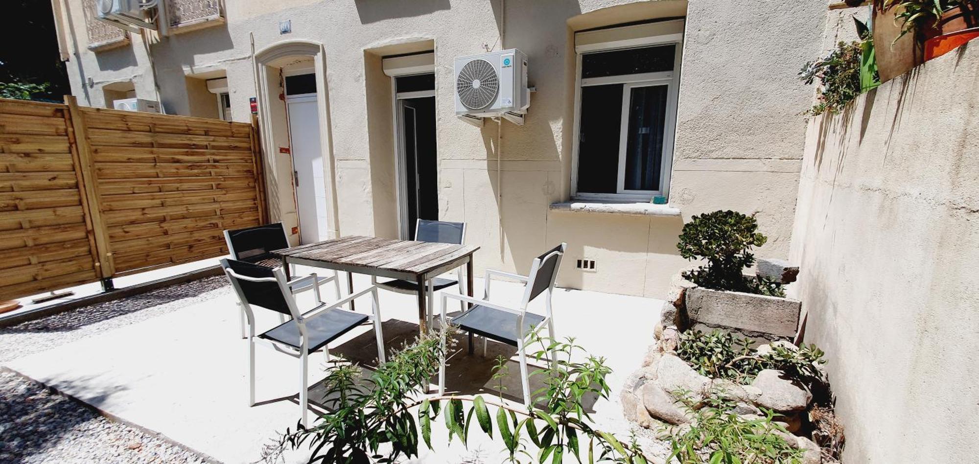 Apartment Via Domitia *