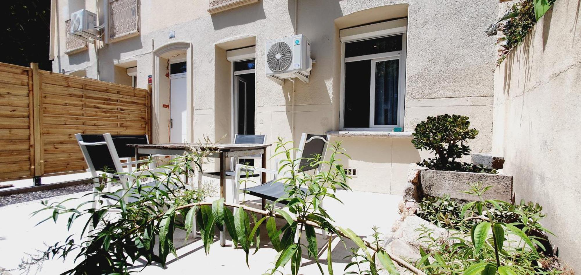 Via Domitia Apartment